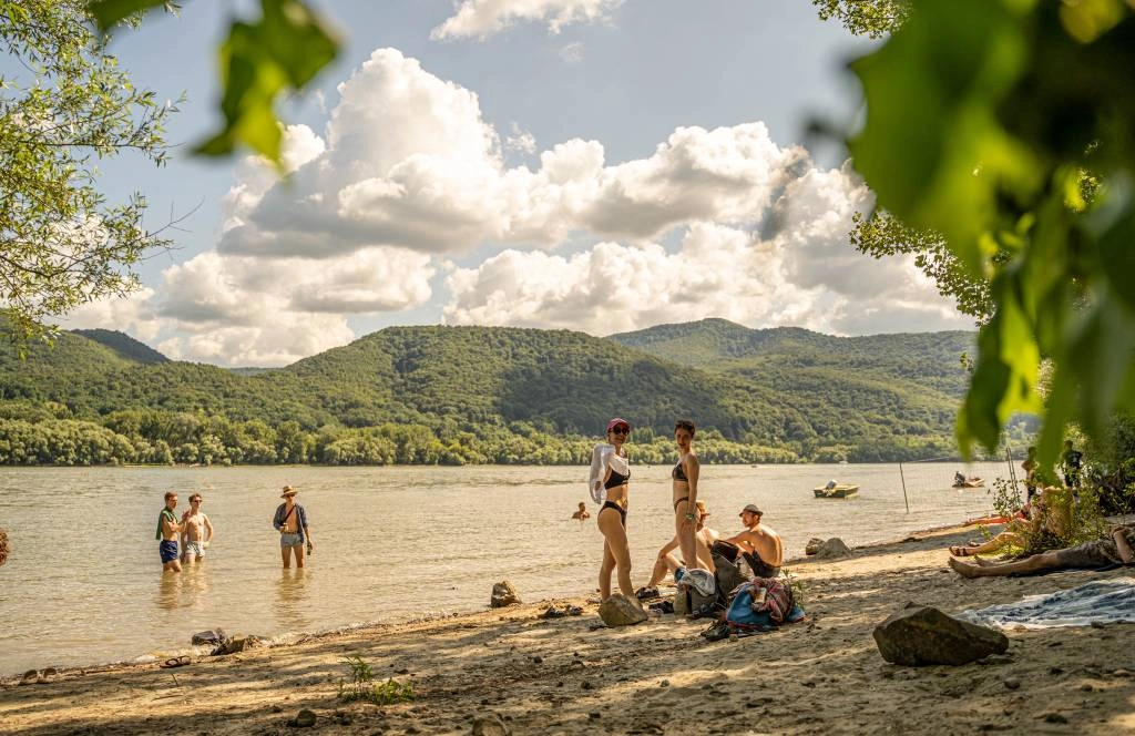 VéNégy Fesztivál és Színházi Találkozó