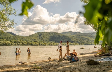 VéNégy Fesztivál és Színházi Találkozó